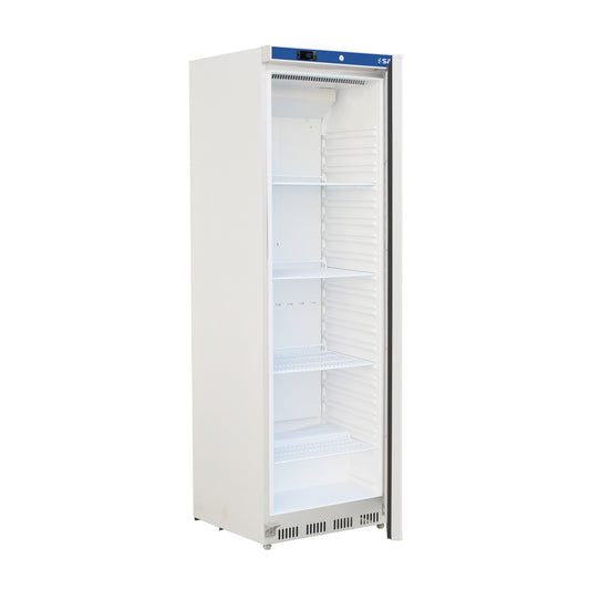 Saro HK 400 V2 refrigerator, interior with grids