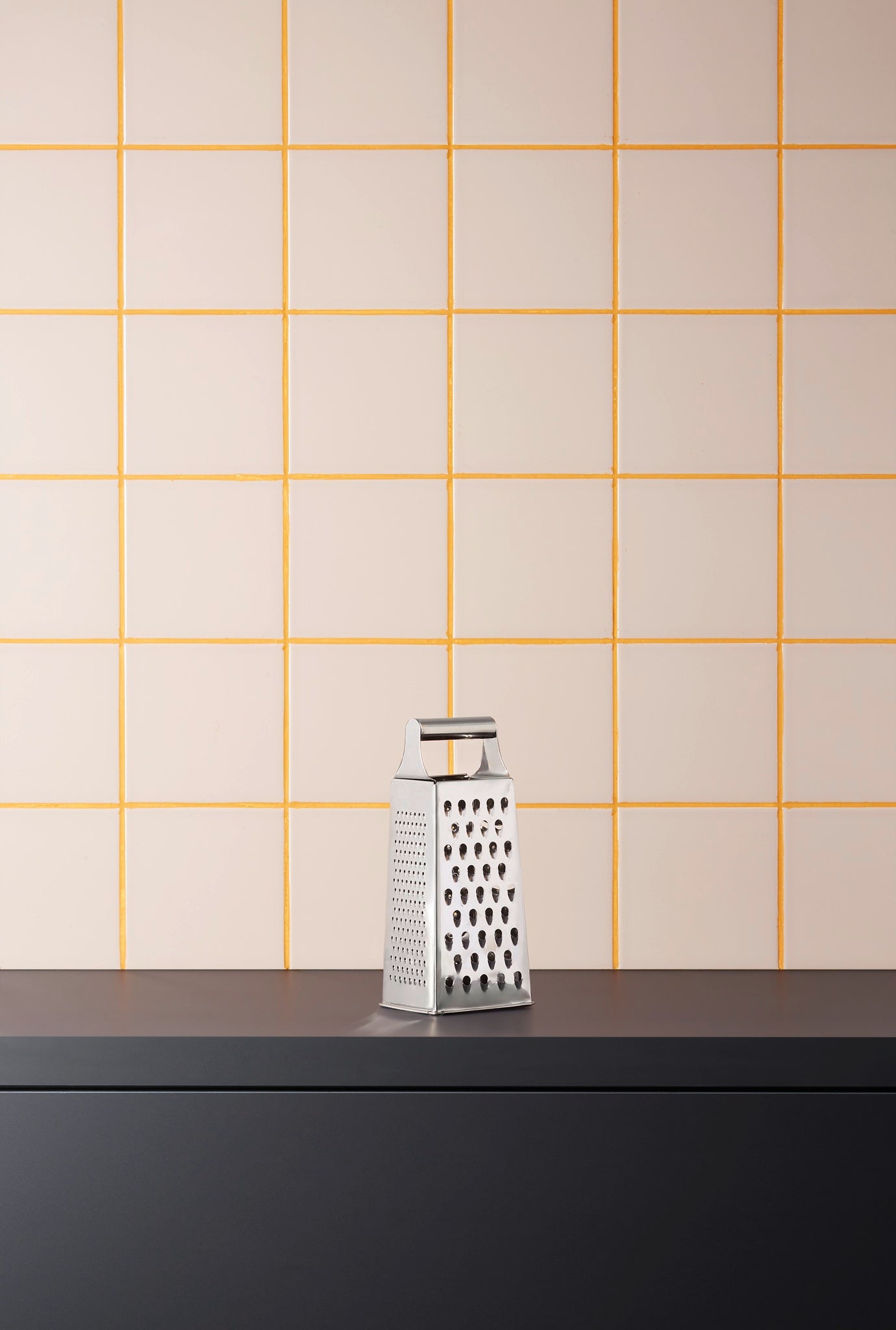 Was Square Grater, 19 x 10 x 7.5 cm