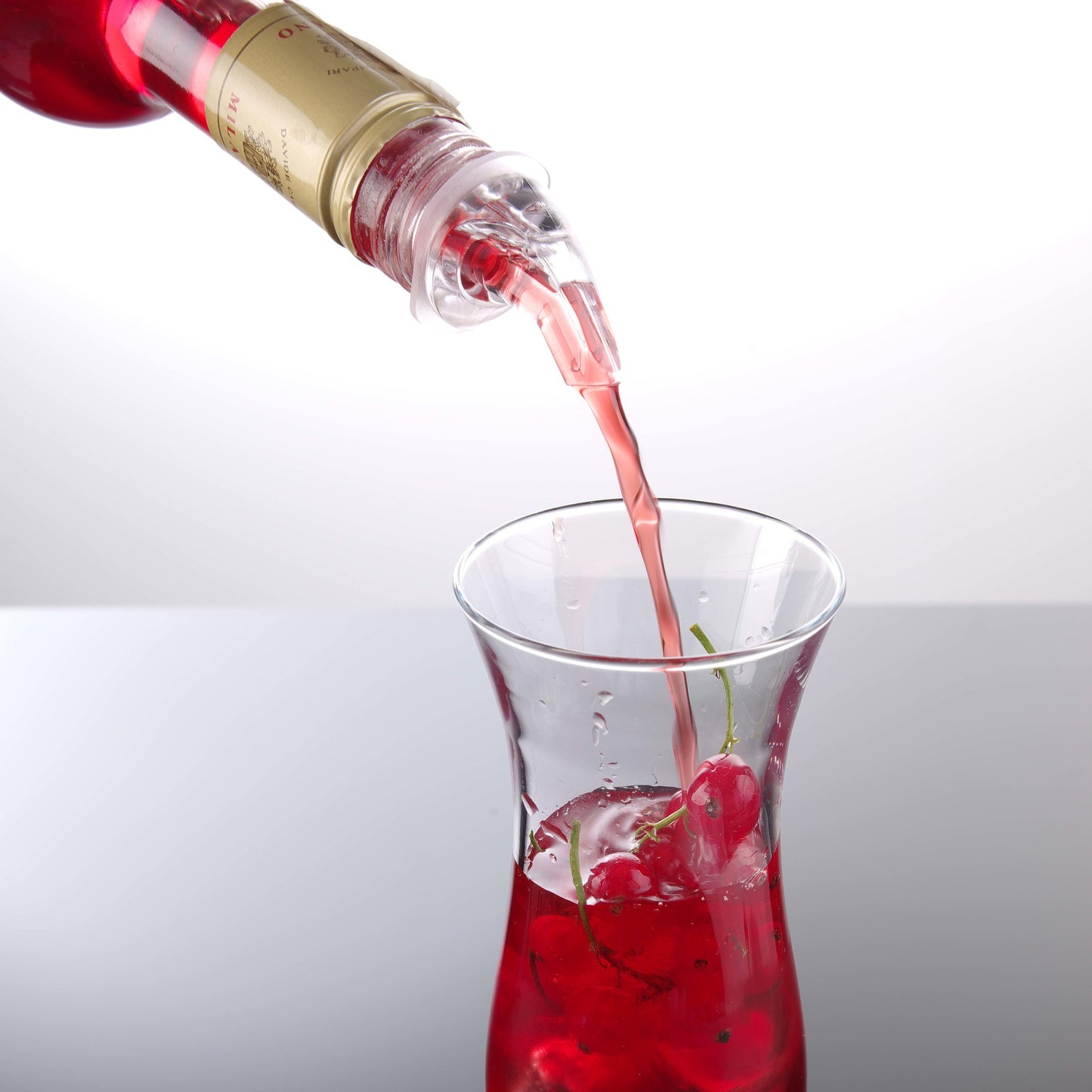 Set of 4 - Free Flow Pourer (Clear)