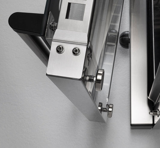 Saro EKO GN convection oven, door hinge detail