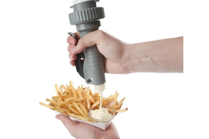 Saro PP-002 portion pump, dispensing sauce on fries