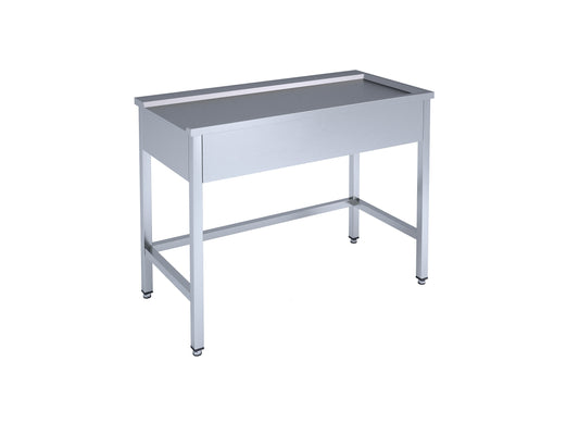 Table with place  for dishwashing machine