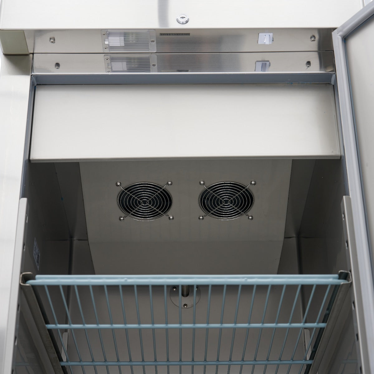 Maxima Upright Freezer, 600 L, GN 2/1, 3 Shelves, on Wheels, additional view
