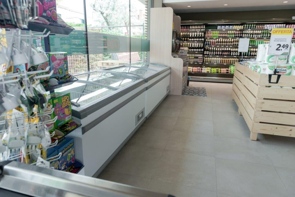 Lipari Closed Island Freezer, Plug-In, R290