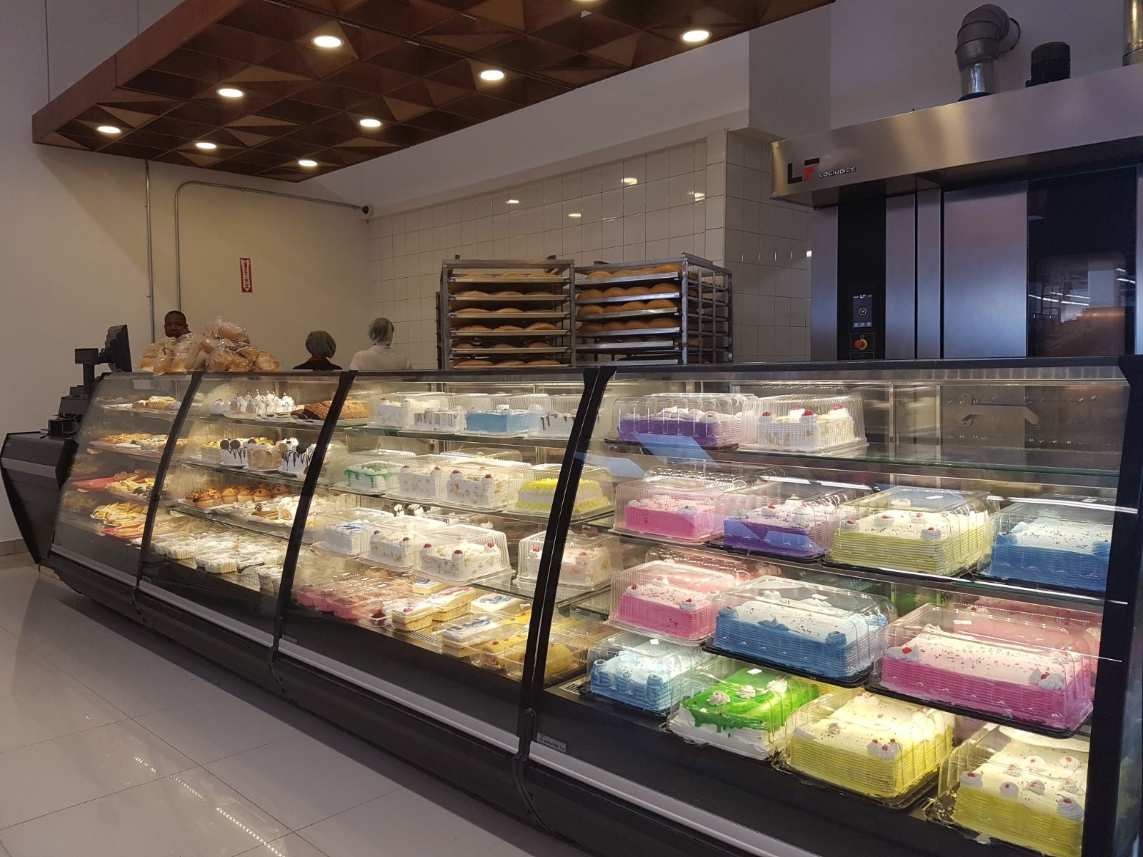 Linda Curved Glass Patisserie Serve-Over Counter