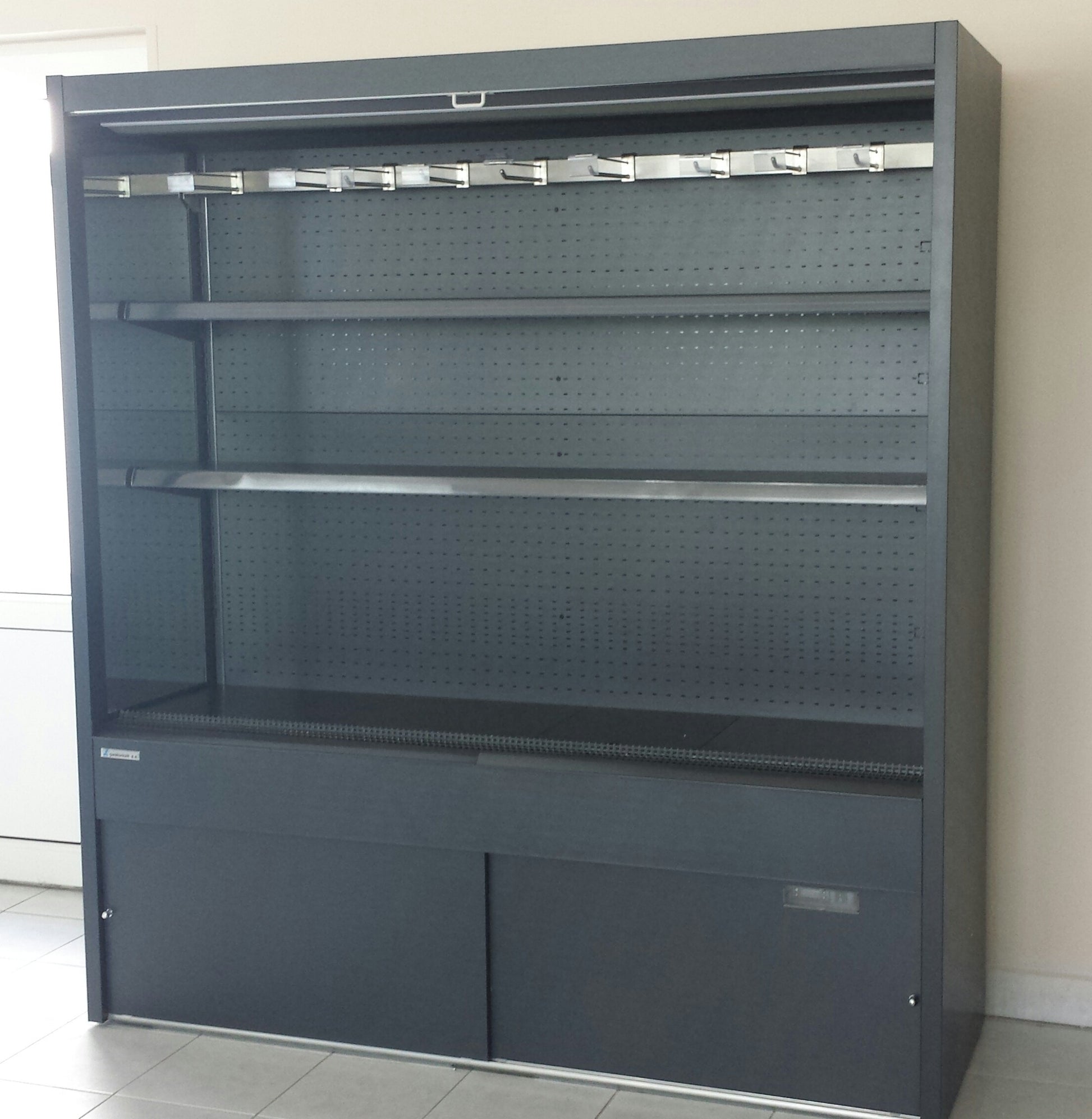 Open Semi-Vertical Refrigerated Display