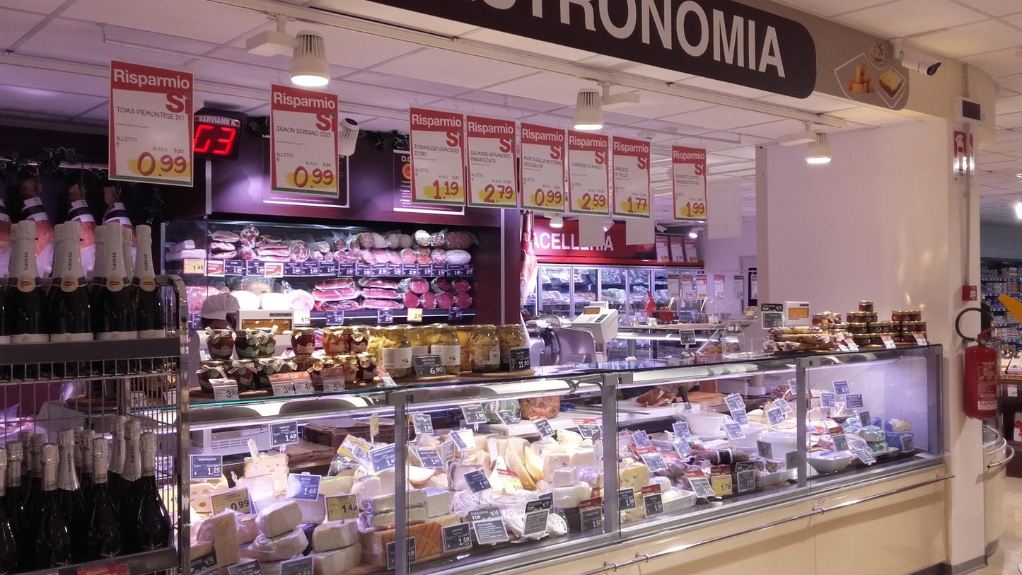 Refrigerated Serve-Over Counter, Straight Glass