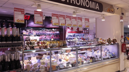 Refrigerated Serve-Over Counter, Straight Glass