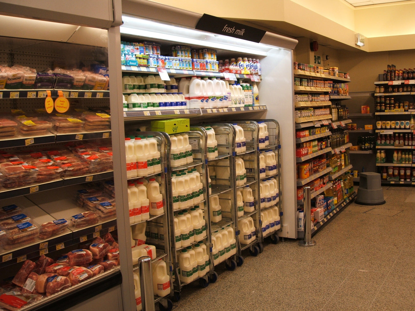 Venezia Roll-In Multideck Display, Chilled, LED