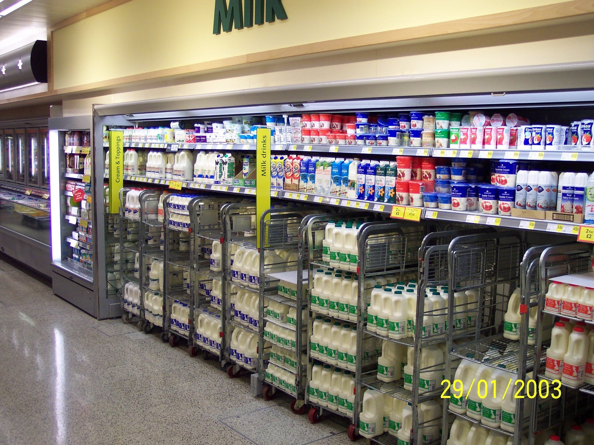 Venezia Roll-In Multideck Display, Chilled, LED