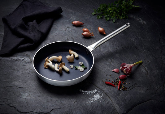 Was Non-Stick Frying Pan, Riveted Handle, Ø280 mm, H111 mm