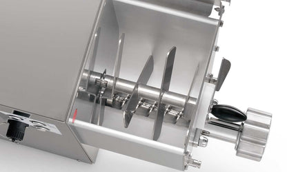 Sirman Concerto 5 pasta extruder, close-up of the kneading blades inside the hopper
