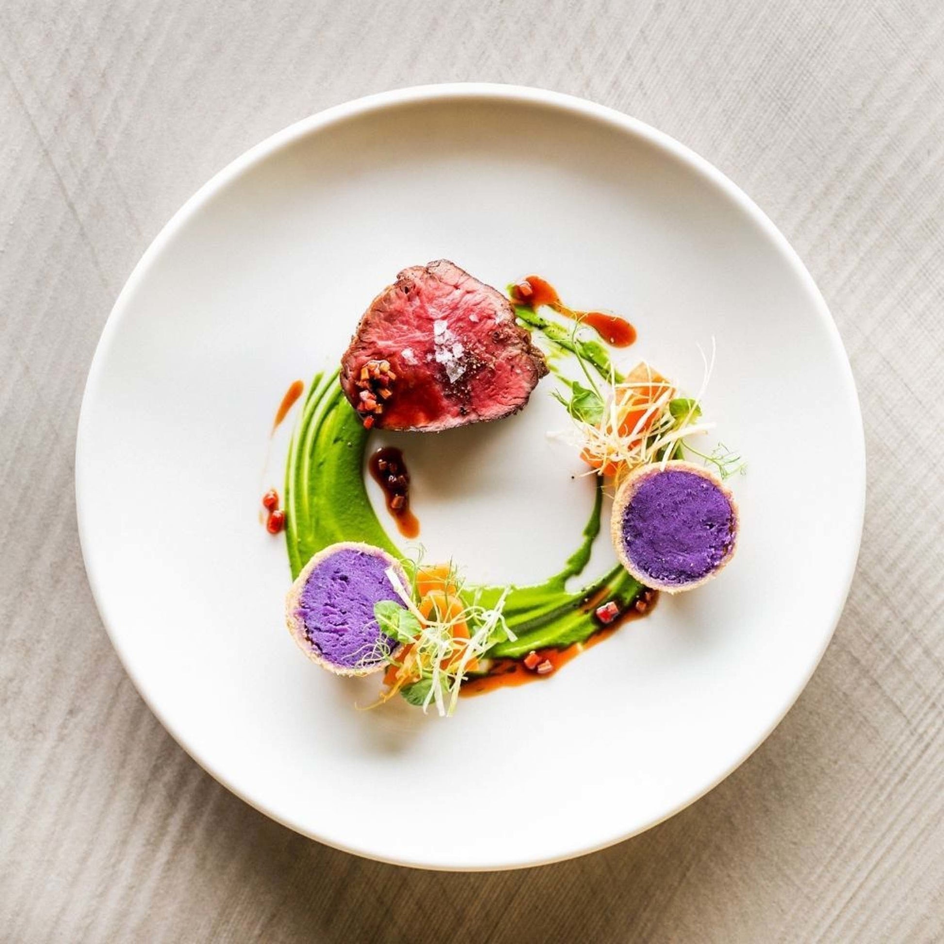 Fine Dine rimless plate
