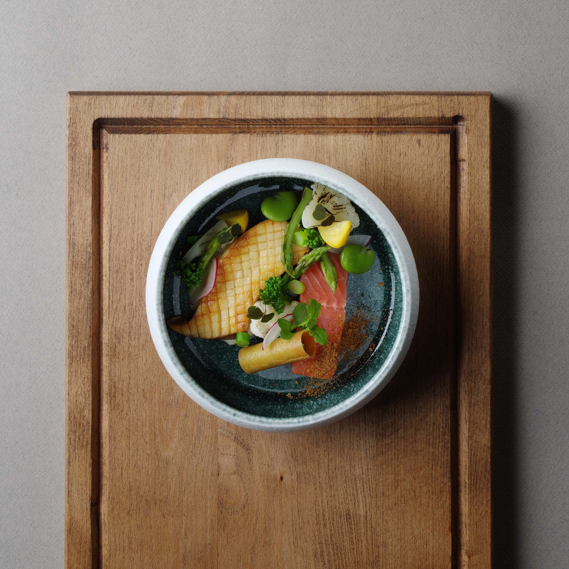 Goro White Bowl
