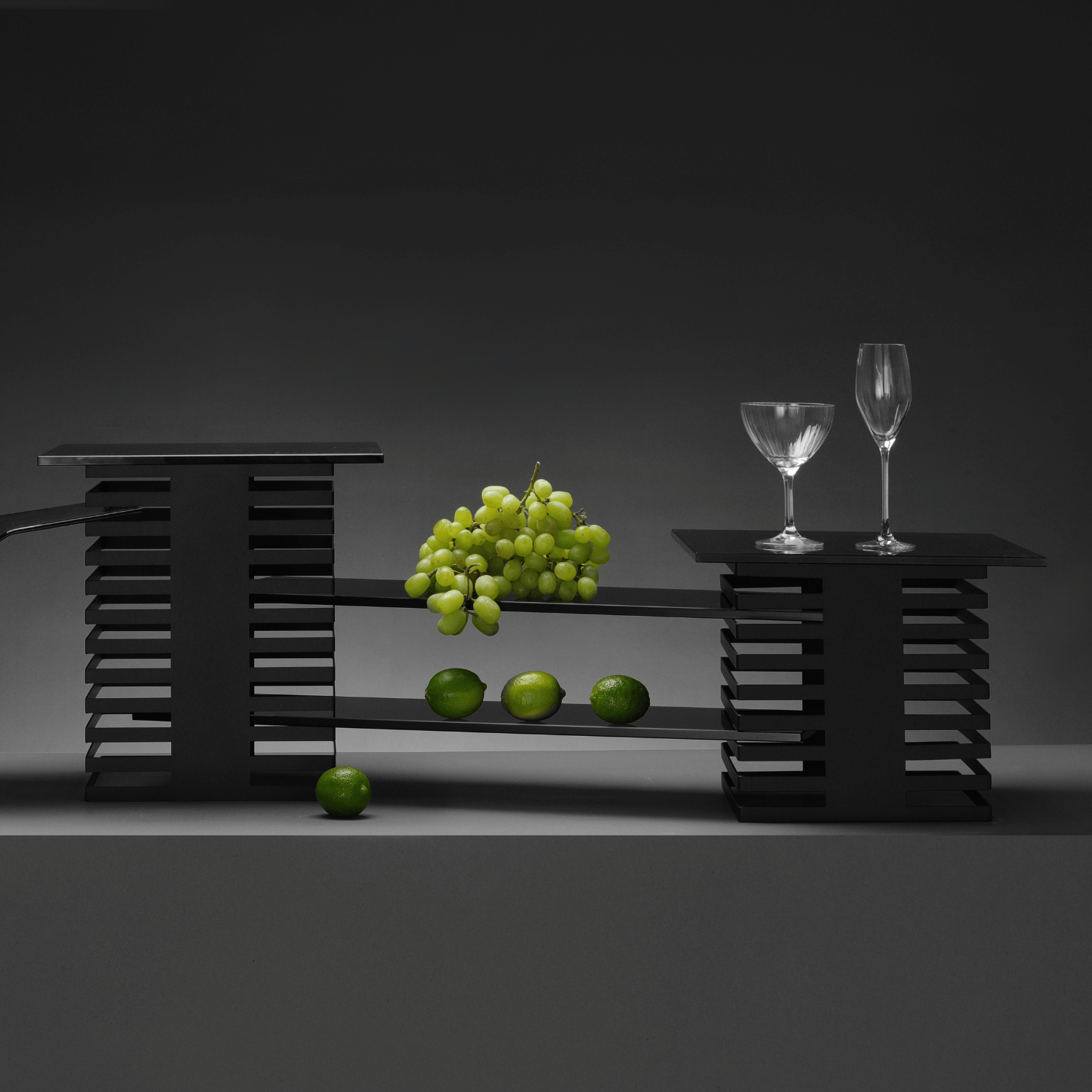Skiatos buffet column, levels