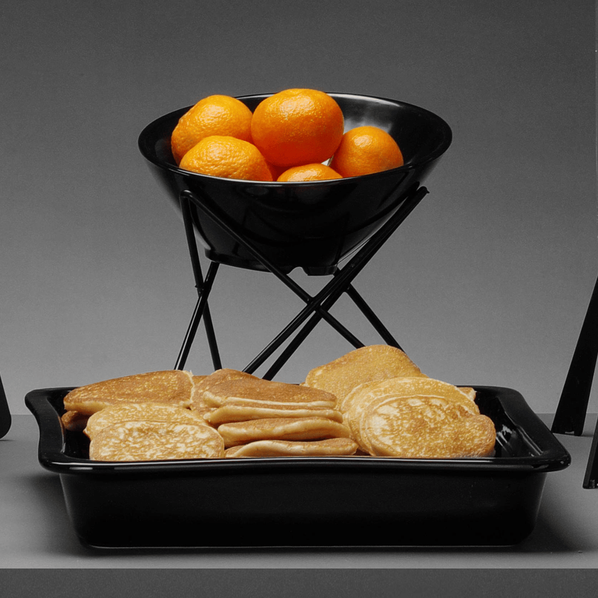 Non-slip display stand