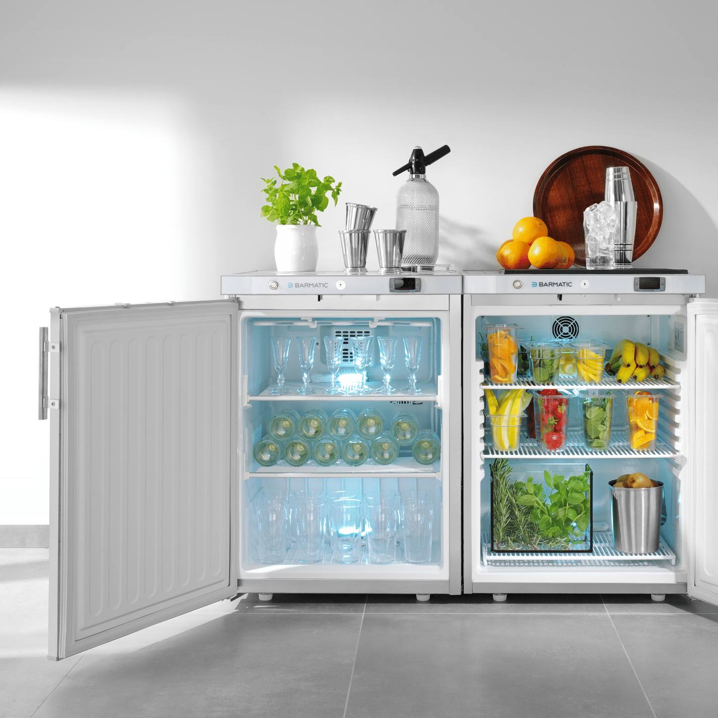 Mistral under-counter bar refrigerator 200l, 598x679x(H)838mm