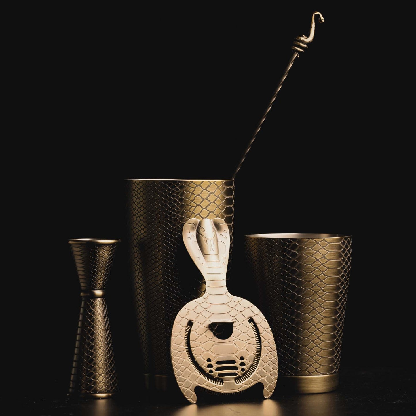 Venym Snakeskin Basics bar set, antique brass