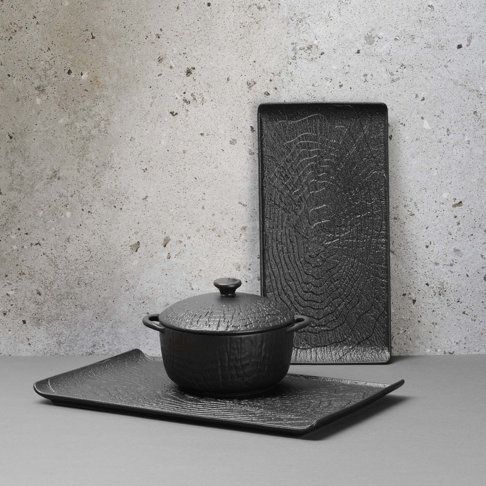 Fine Dine serving plate with handle